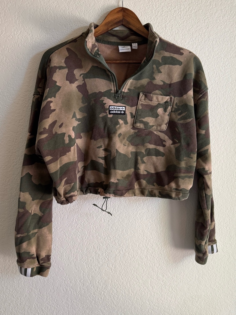 Adidas Originals XL Camo Cropped Half Zip Sweatshirt EC0763